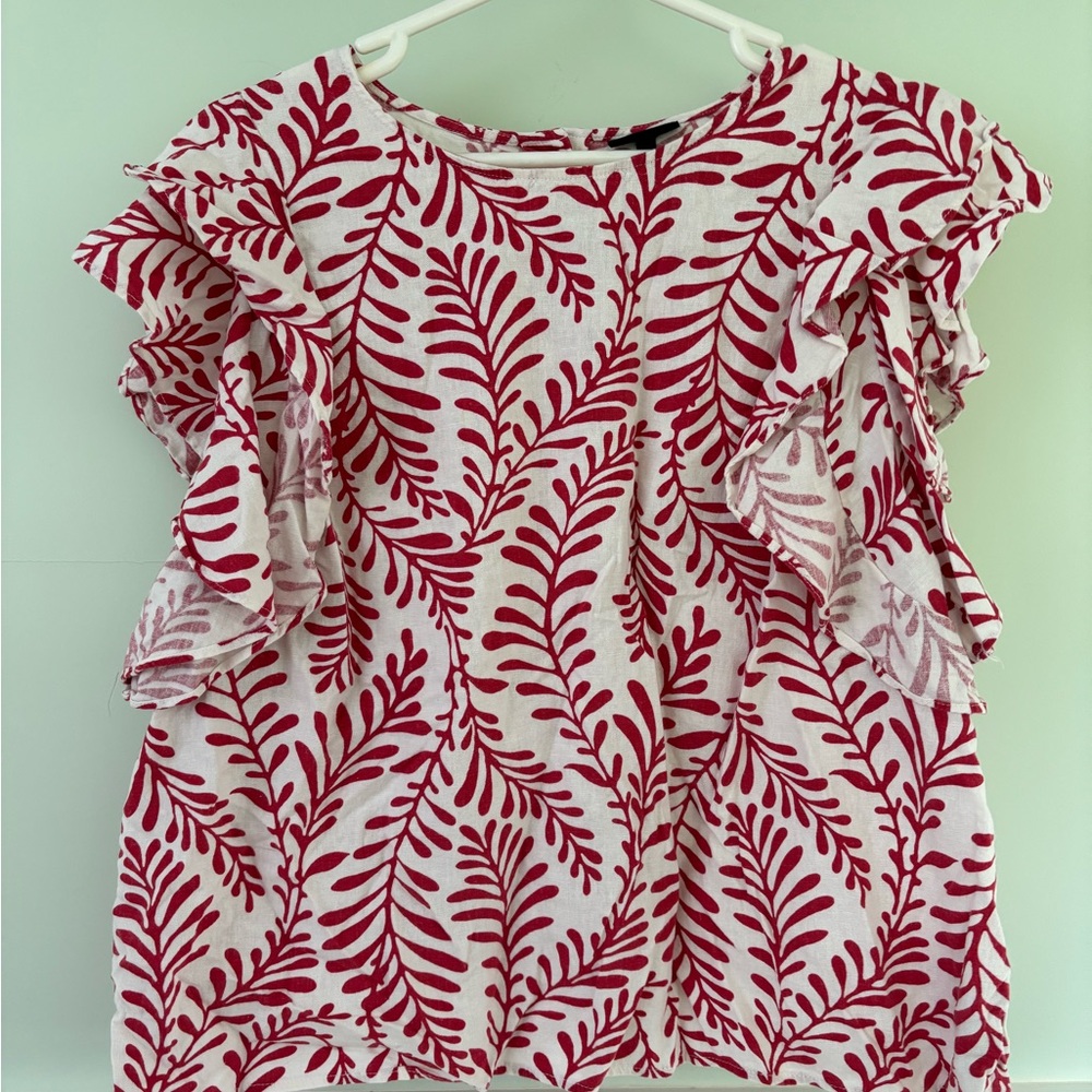 Who What Wear Red and White Leaf Print Top